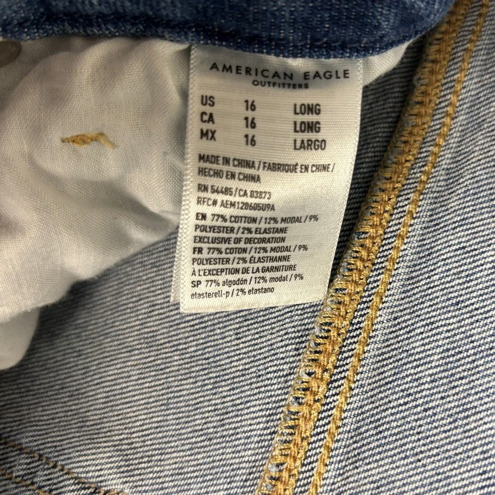 American Eagle Curvy Mom Jean Distressed High Rise Blue Denim 16 Long